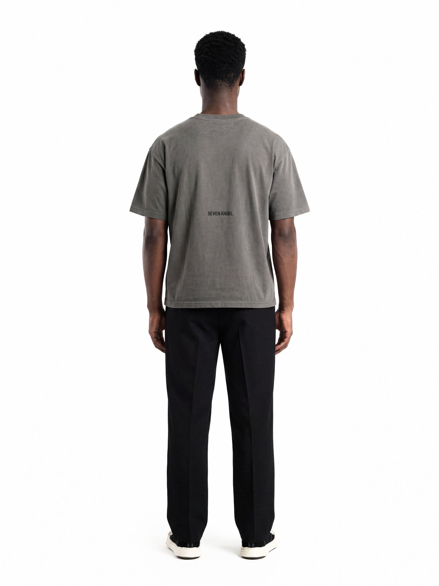 POINT TO THE SKY TEE